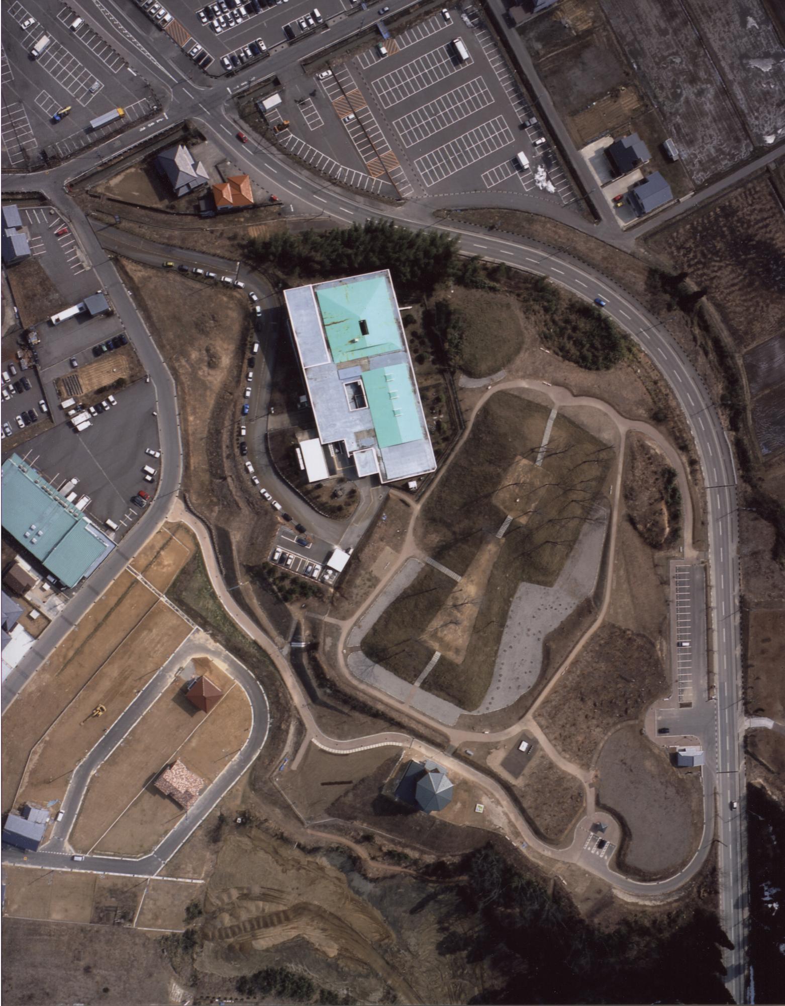 柳田布尾山古墳航空写真