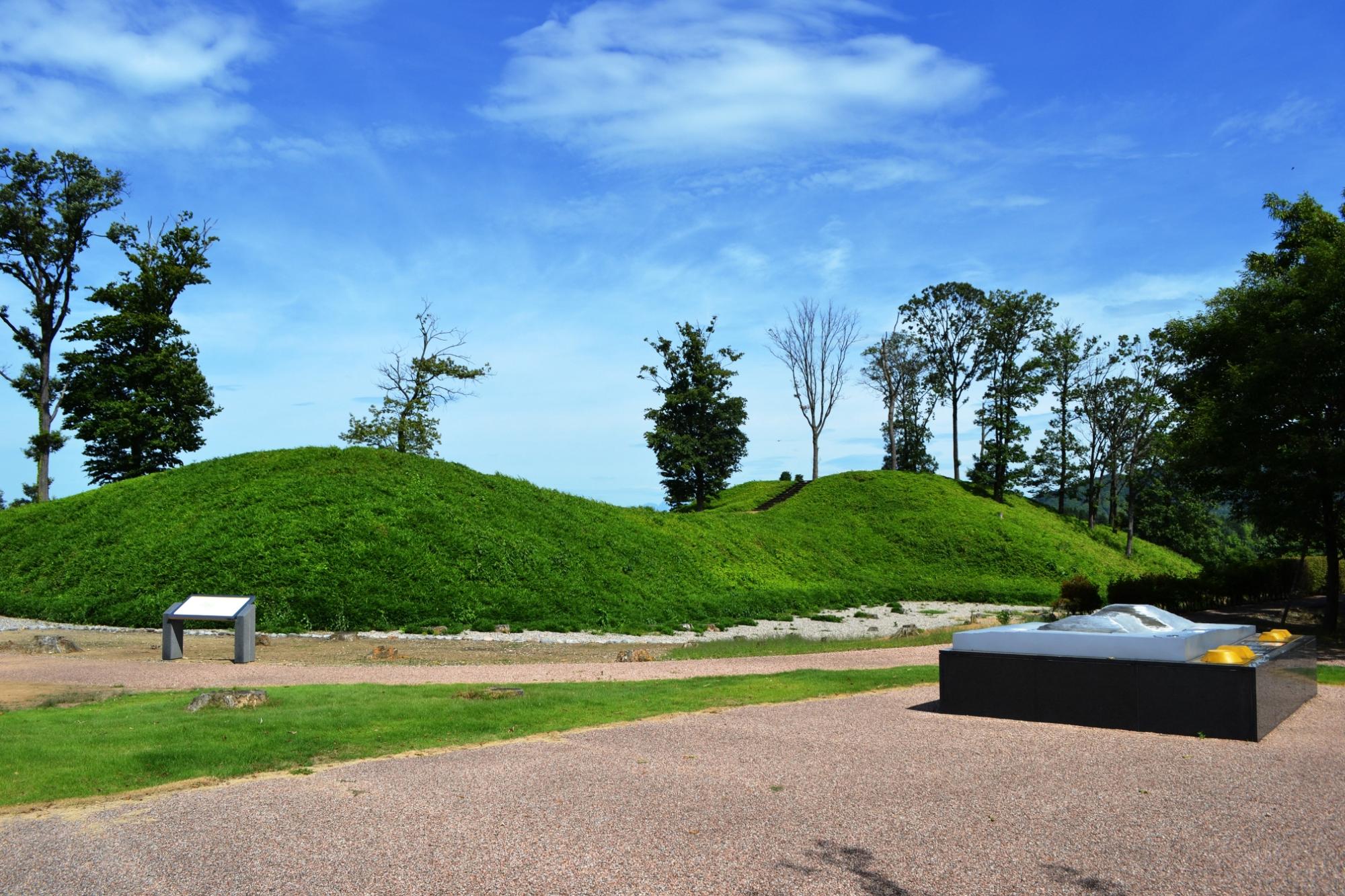 柳田布尾山古墳近景