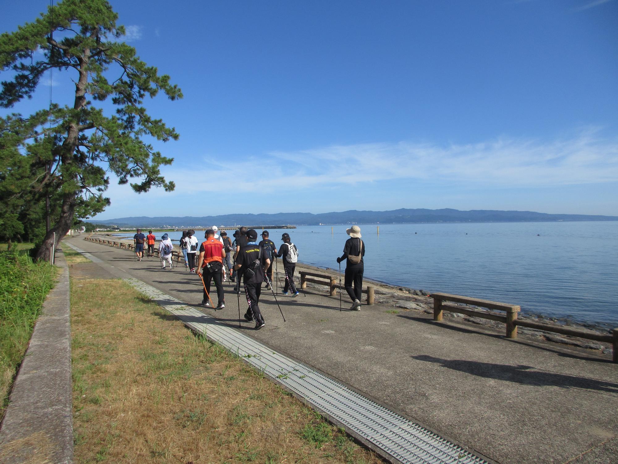 島尾から雨晴海岸