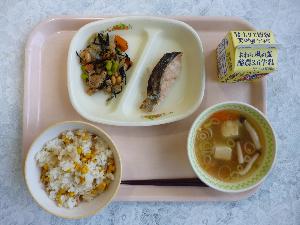 11月15日 金曜日 給食写真