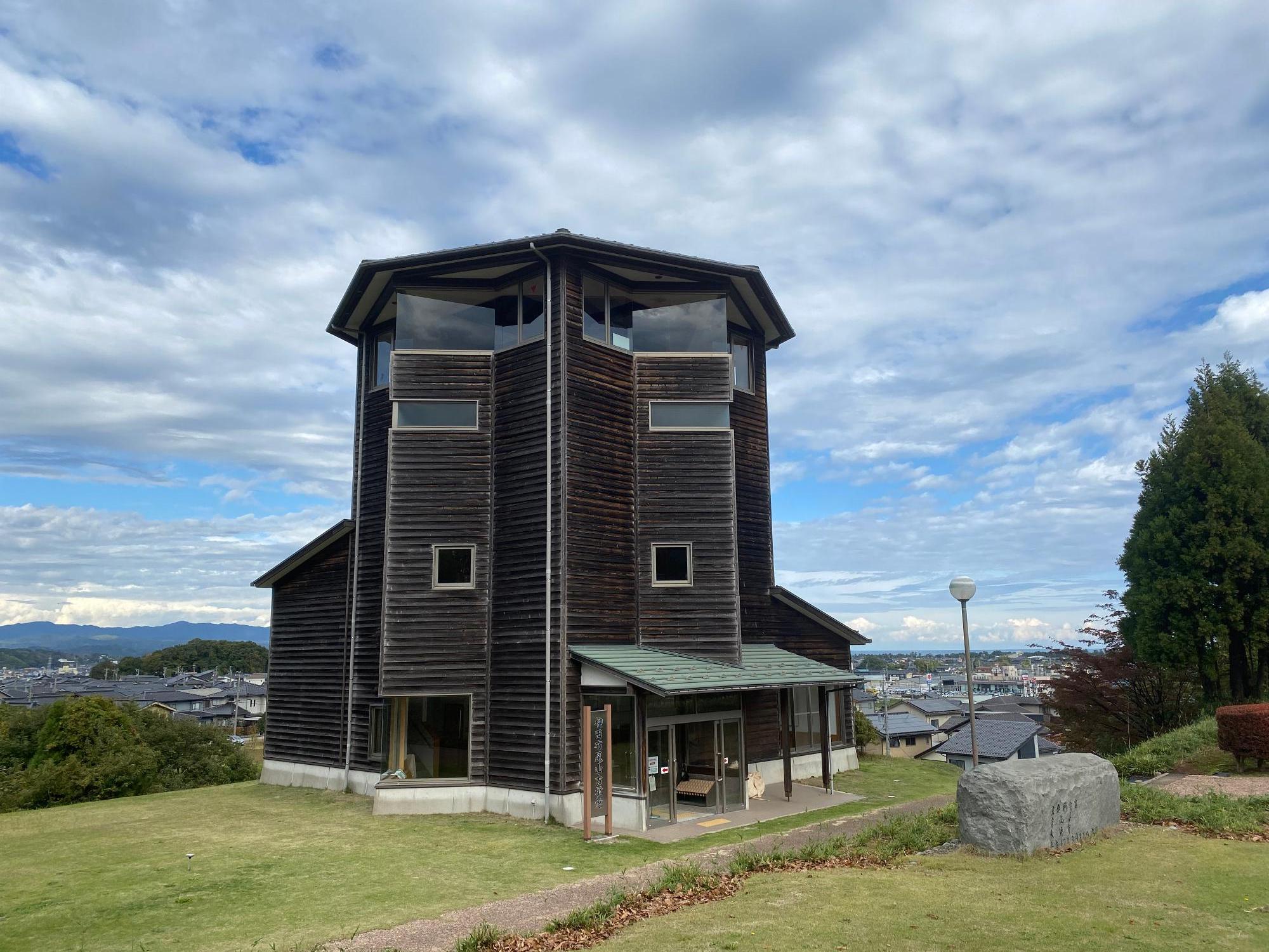 柳田布尾山古墳館